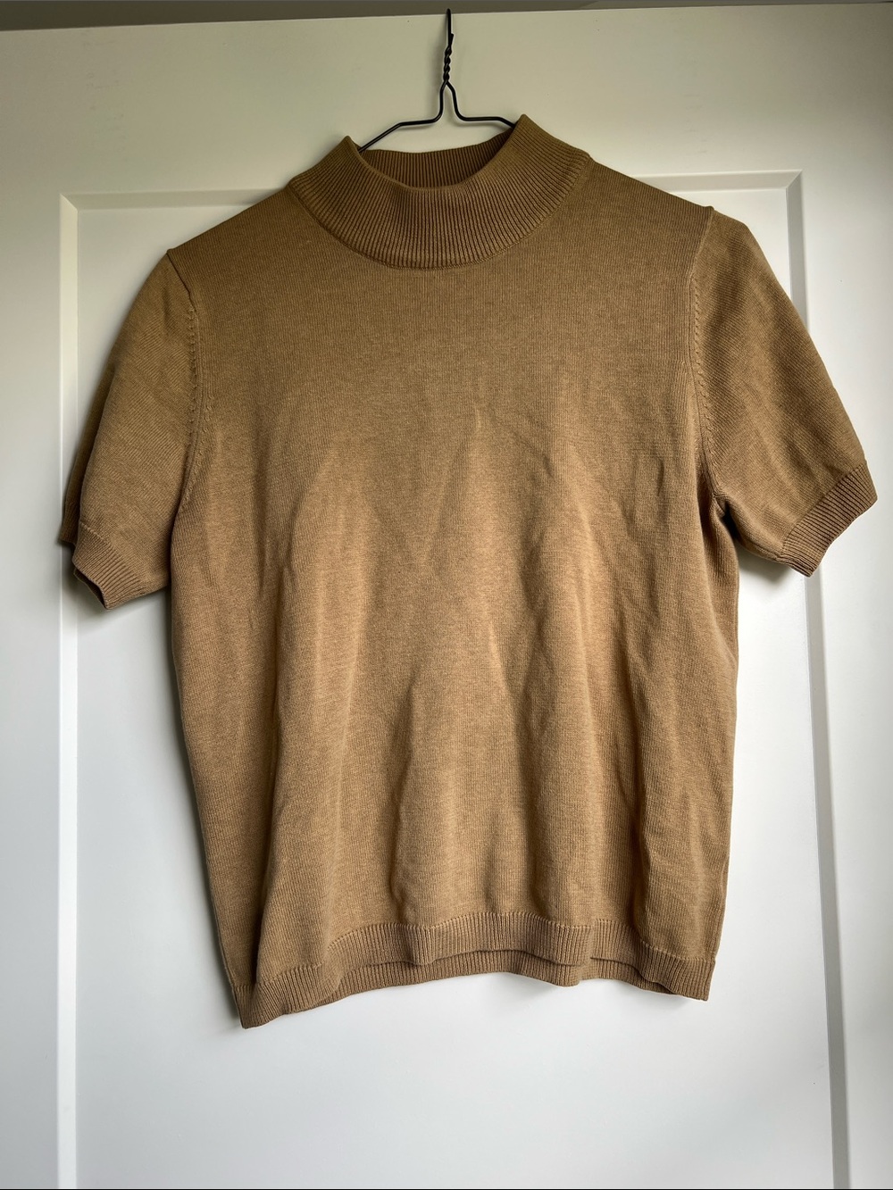 Classic Short-Sleeve Mock Neck Sweater in Camel